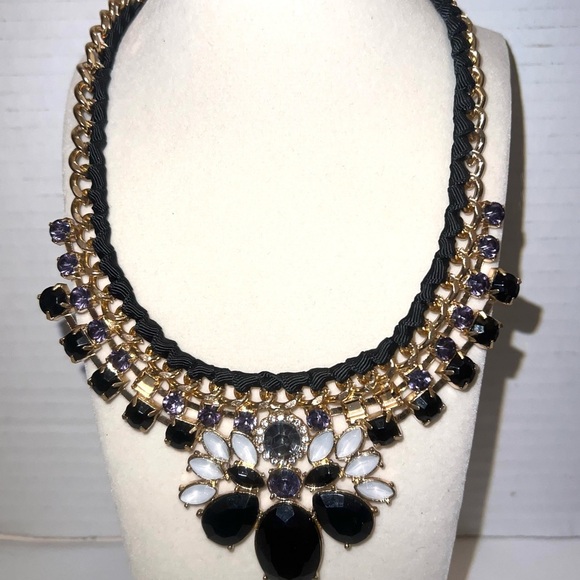 Elegant Black and Gold Statement Necklace‎ - Picture 1 of 3